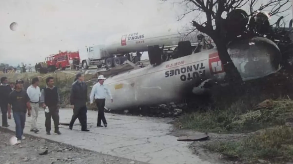 A 26 años de la explosión de la pipa en Tlanalapan, se recuerda la tragedia