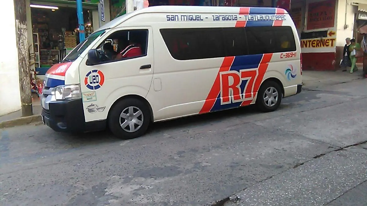 TERCERA -ALZA AL PASAJE