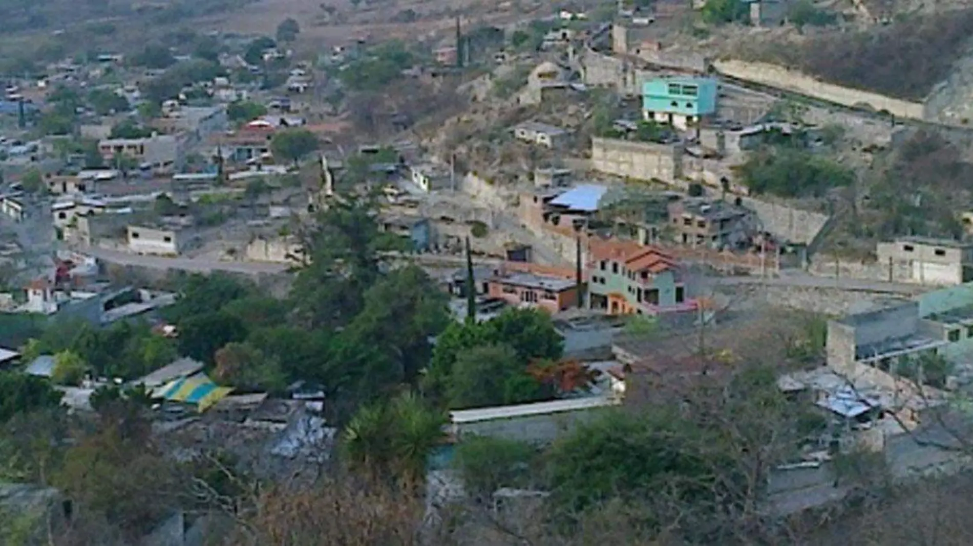 xayatlán