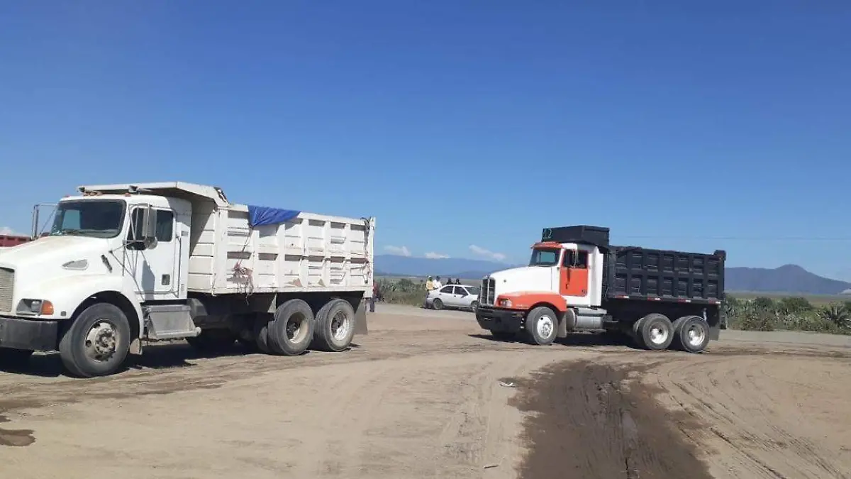 Transportistas en Parque Fotovoltaico Puebla 