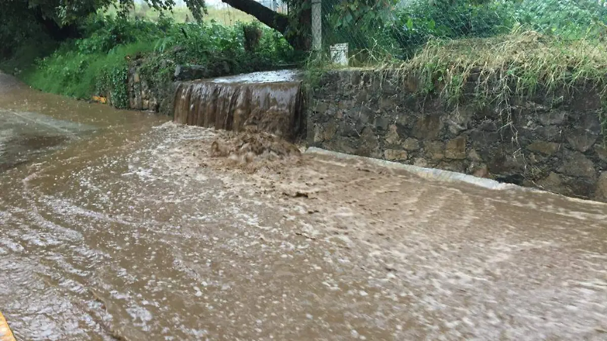Lluvias huauchinango 1
