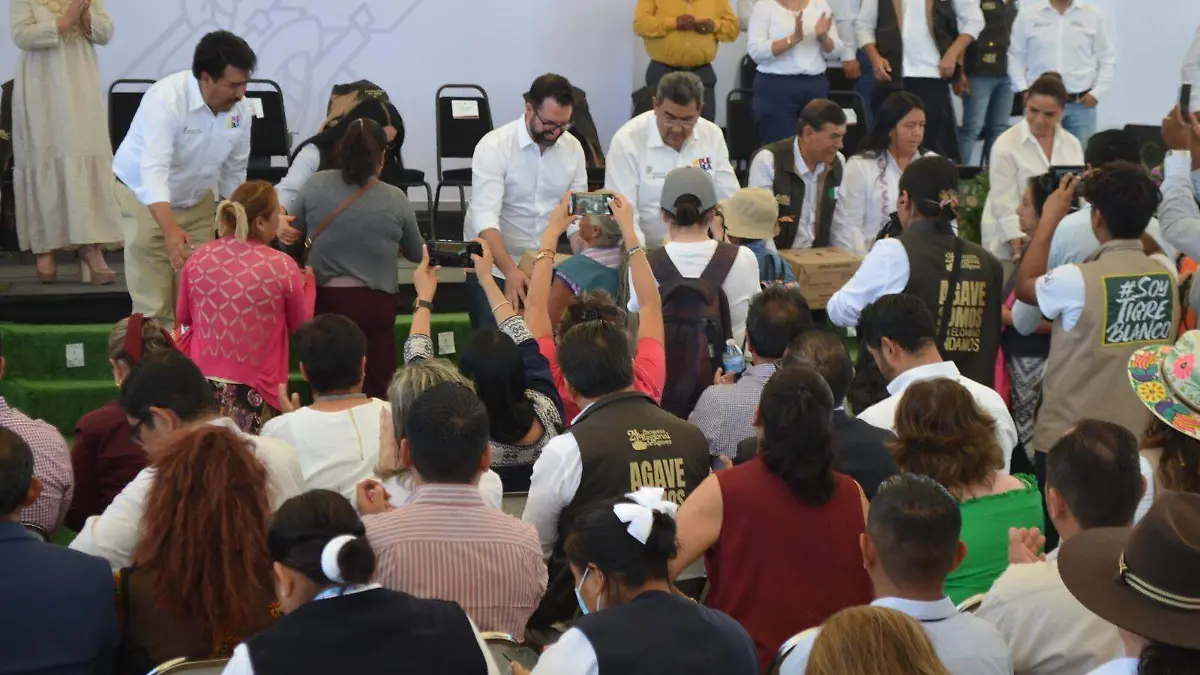 Autoridades inauguran edificio de Enfermería en Tehuacán