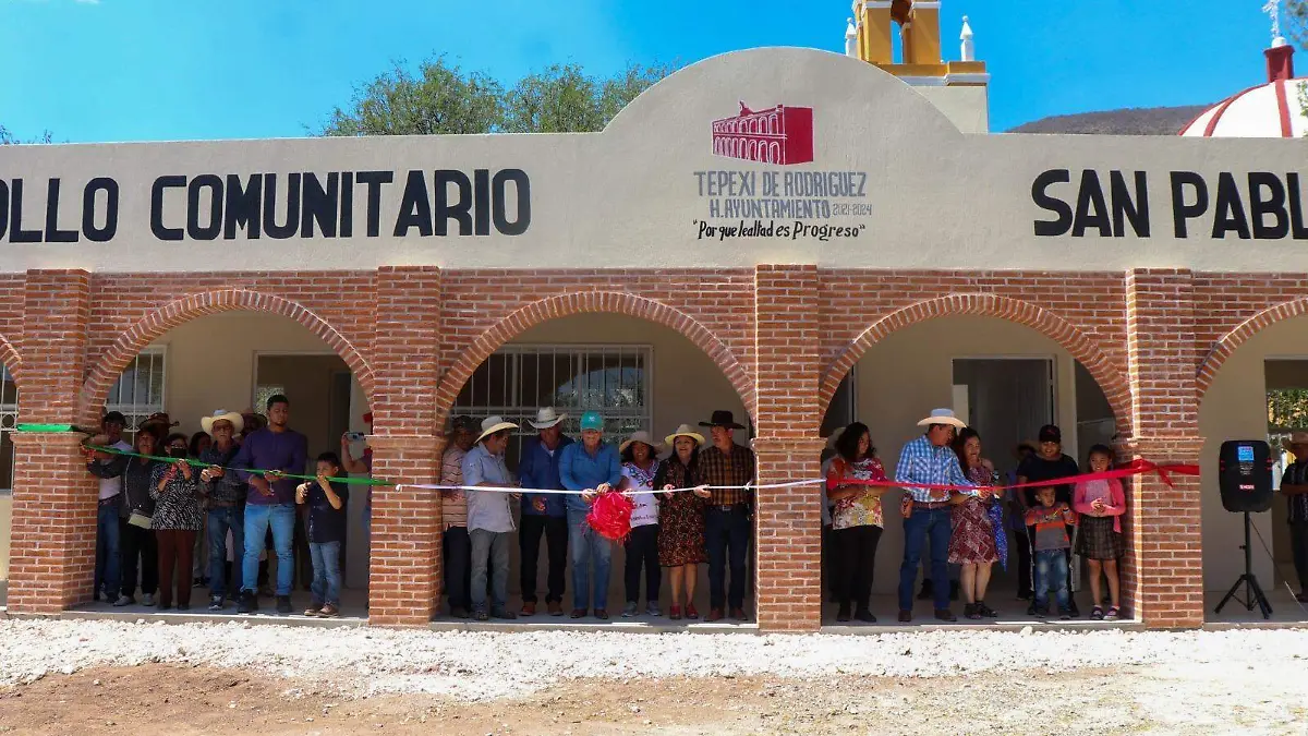 Alcalde de Tepexi entrega Centro de Desarrollo Comunitario