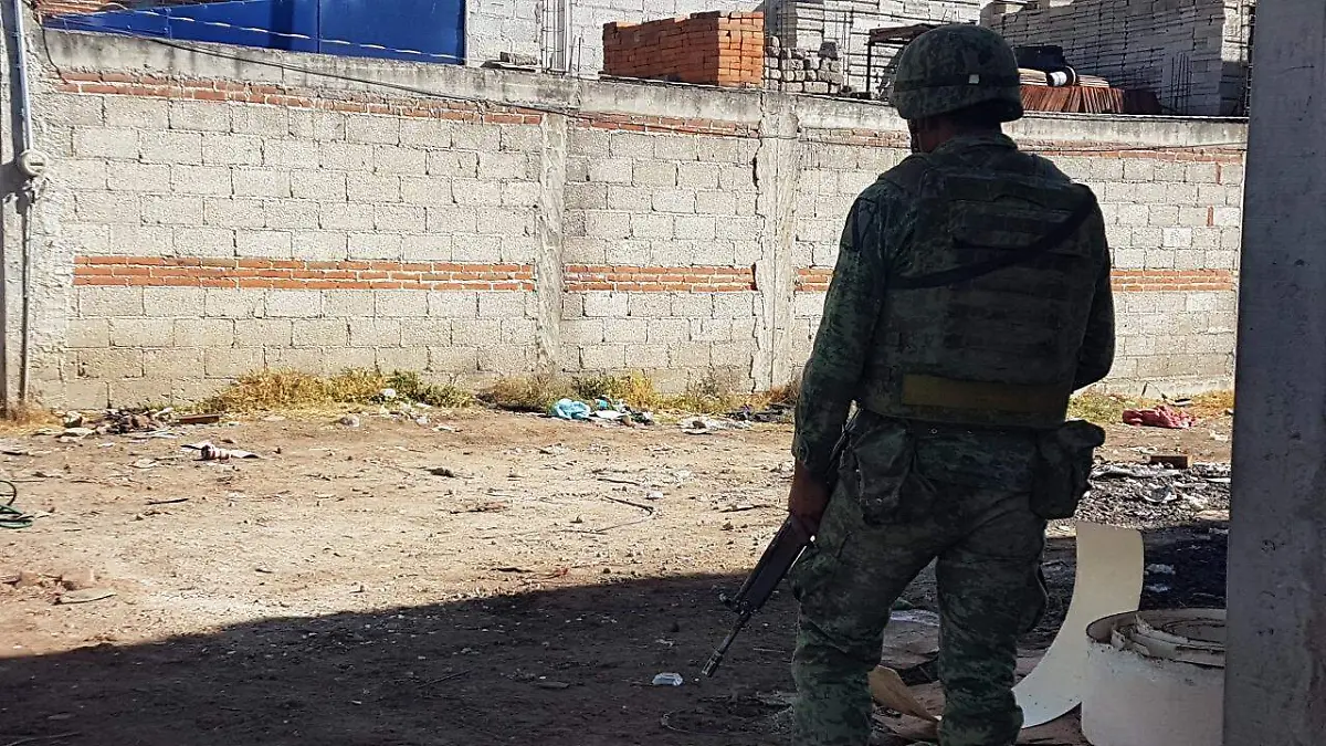 agreden a militares
