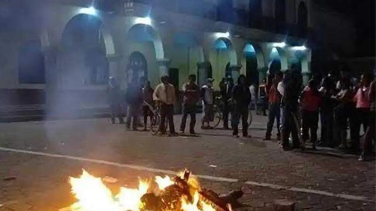 linchan-a-encuestadores