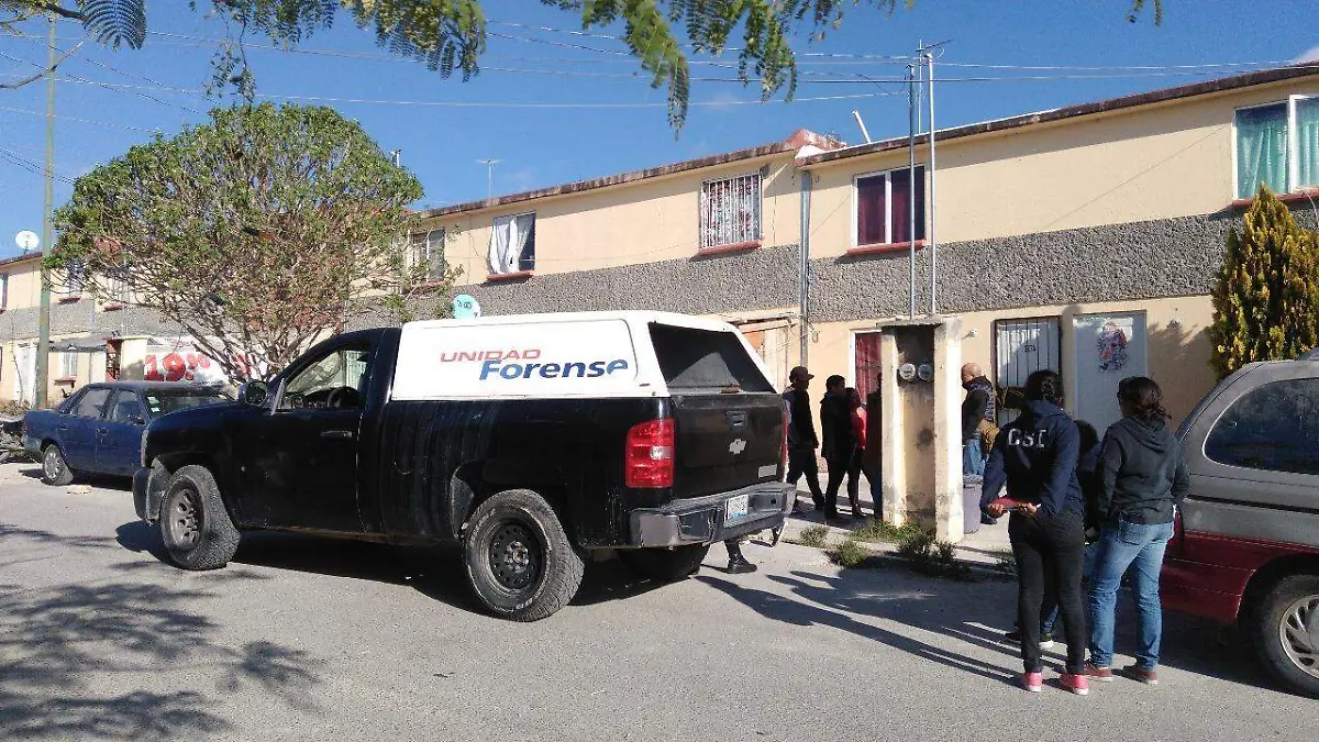 mujer se suicida por una mujer