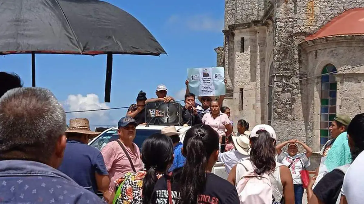 Agrupaciones indígenas emprendieron protestas en contra de la autoridad municipal que encabeza Gerson Calixto Dattoli