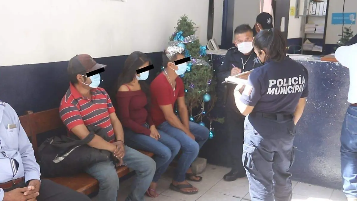 Detenidos cubrebocas Tehuacán