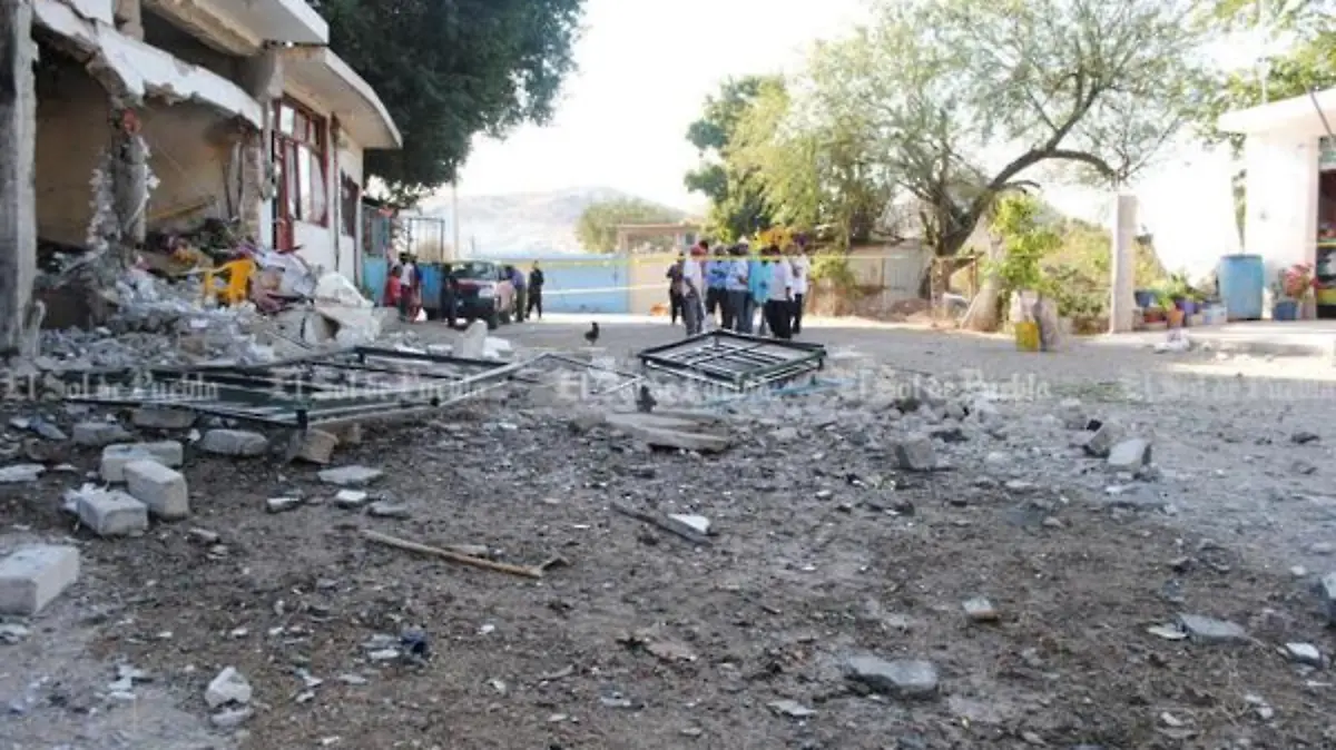 EXPLOTA TANQUE DE GAS EN GUADALUPE SANTA ANA 02