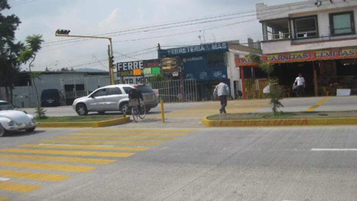 PEATONES-AUTOMOVILISTAS-2-2-cols-de-6