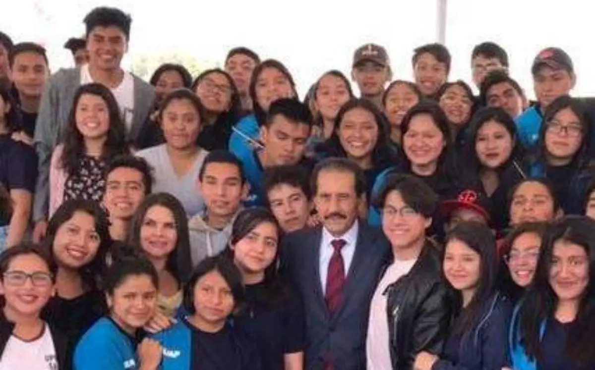ALFONSO ESPARZA