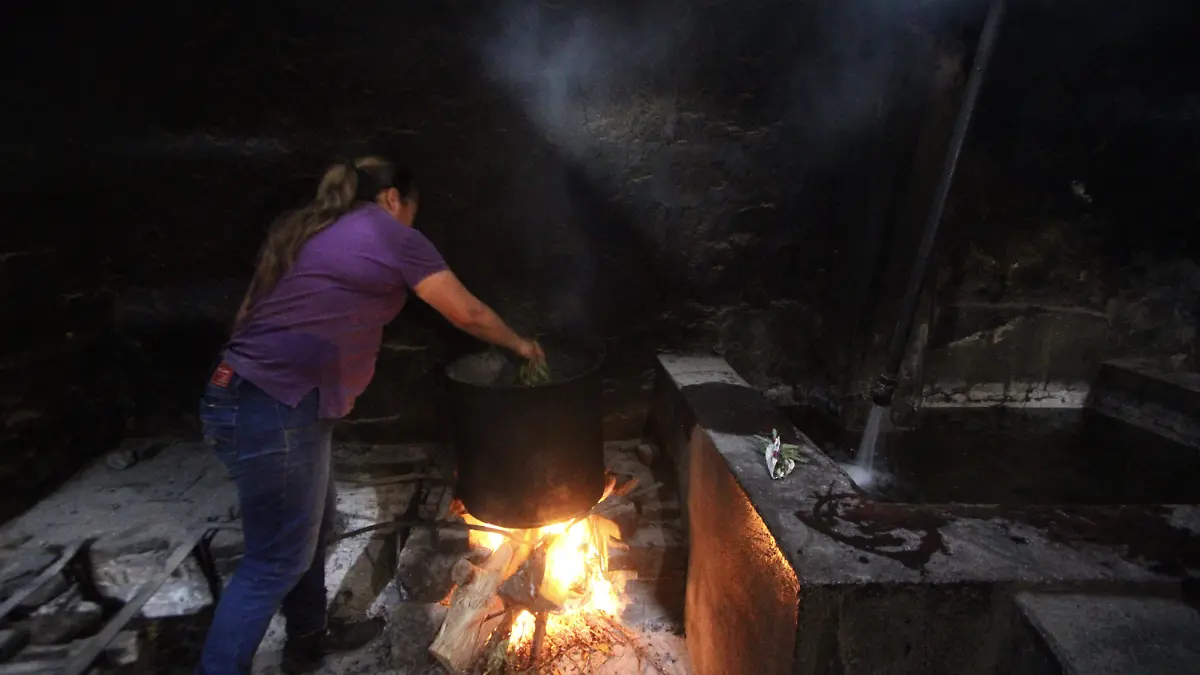 Los habitantes de la región aseguran que es una tradición que ha transitado por generaciones, así como un aliado de la sanación
