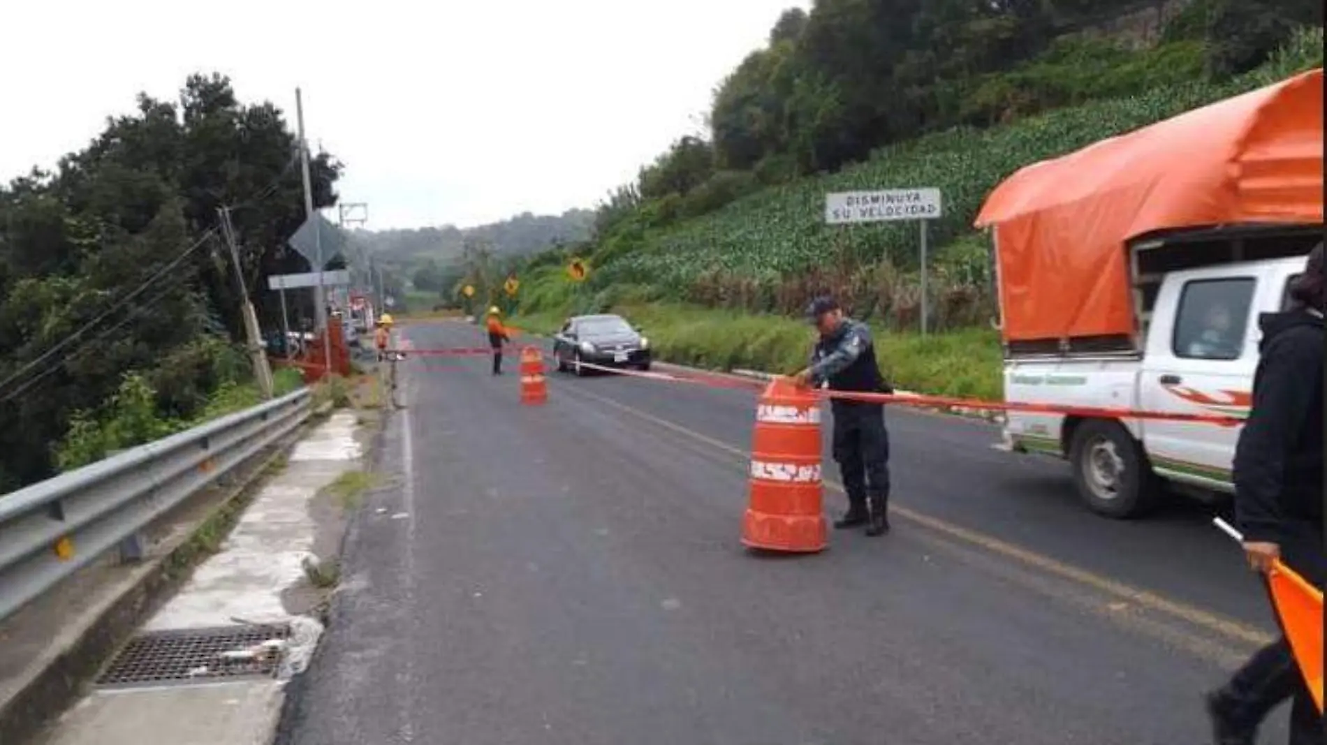 Inician obras de reparación a la altura del km 130+200 de la federal Amozoc-Nautla