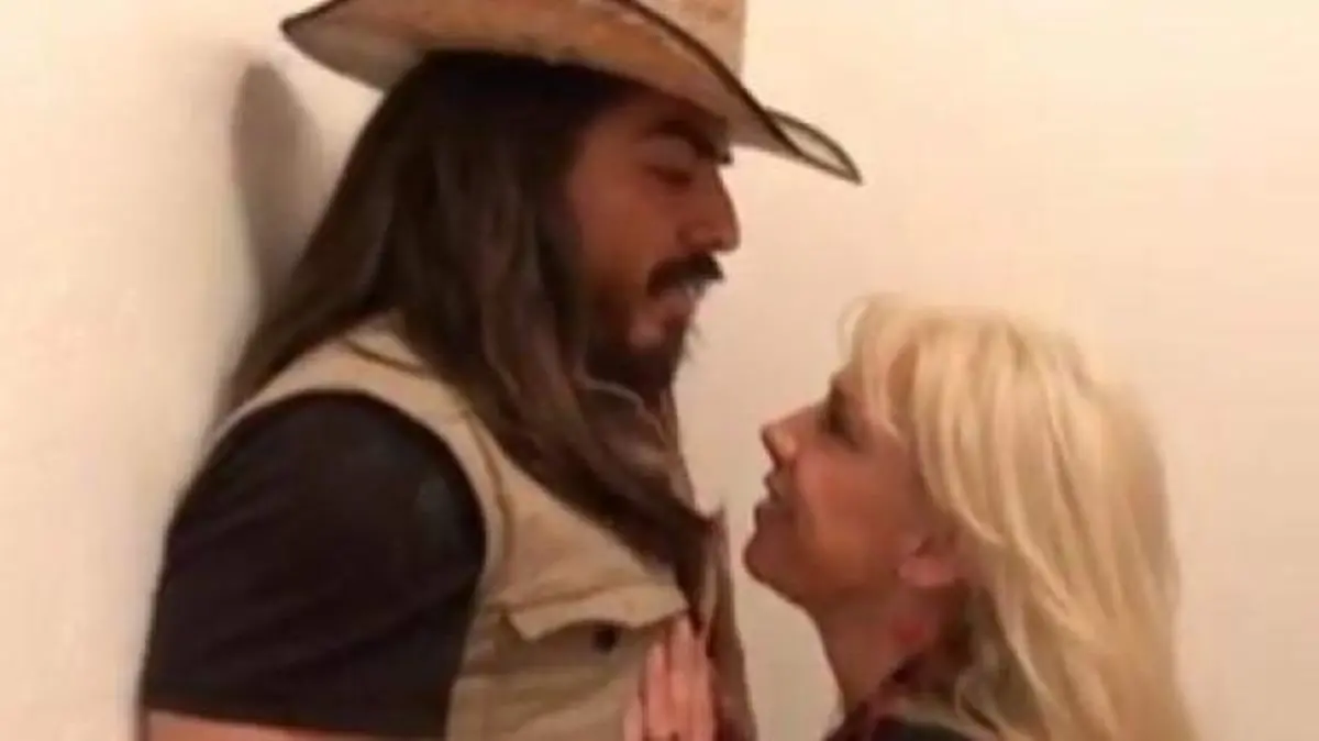 Cynthia Klitbo y Rey Grupero