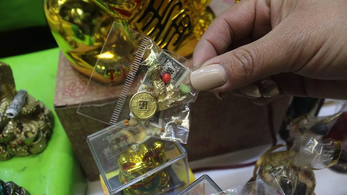 Venta de productos para realizar rituales de fin de año. 