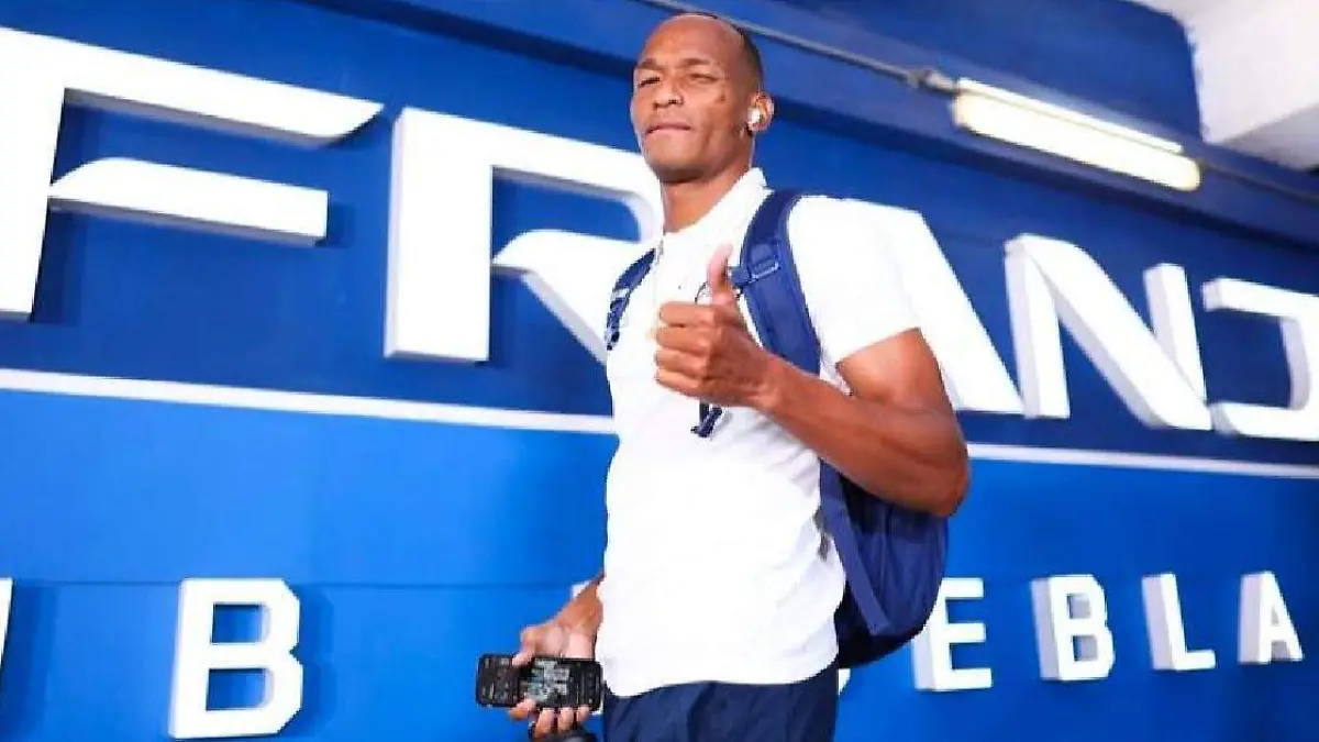Luis Quiñones tendría maletas hechas para irse del Club Puebla