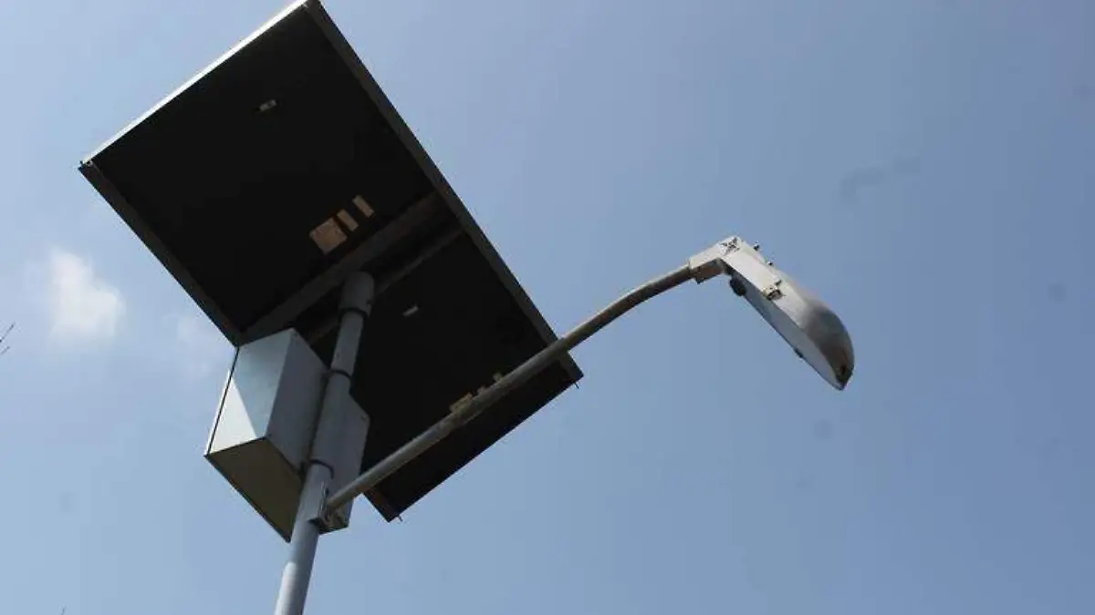 Administración municipal pasada dejaa 50 de luminarias sin funcionar