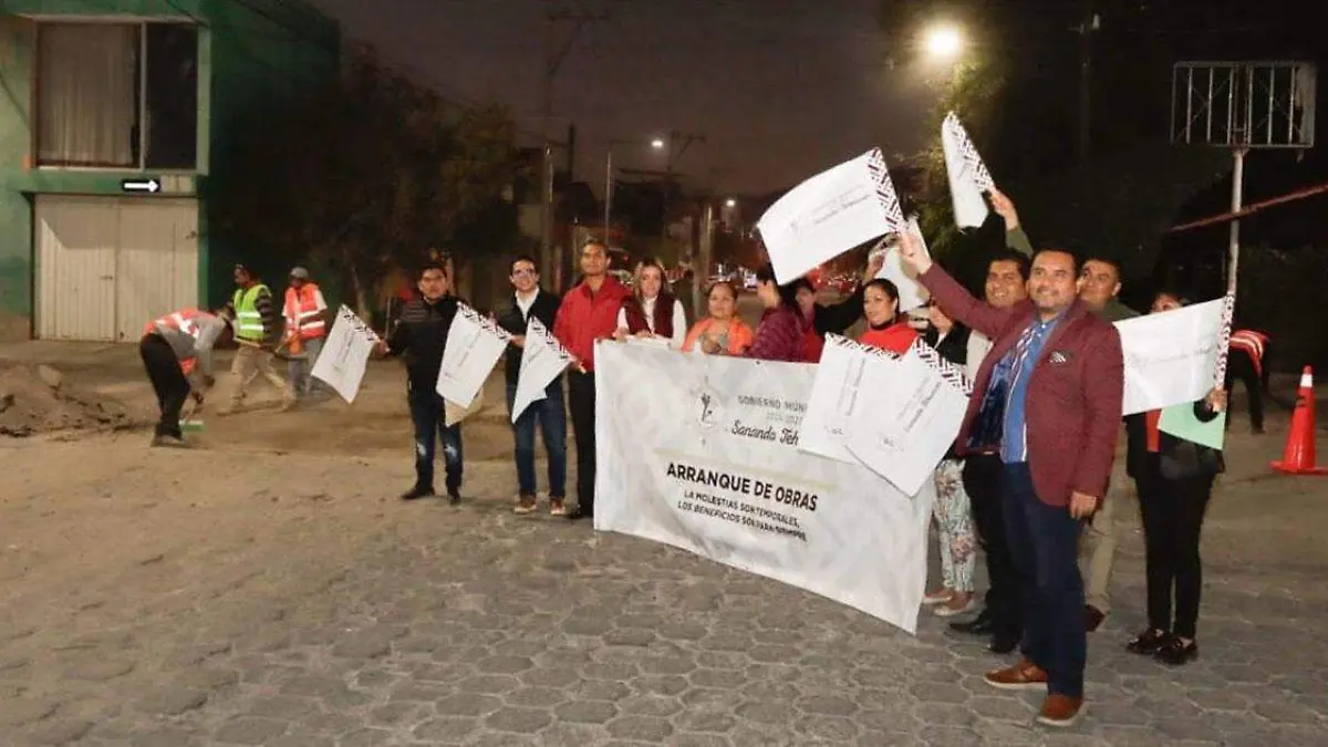 El Gobierno de Tehuacán, encabezado por el alcalde Alejandro Barroso Chávez arrancó trabajos de bacheo nocturno