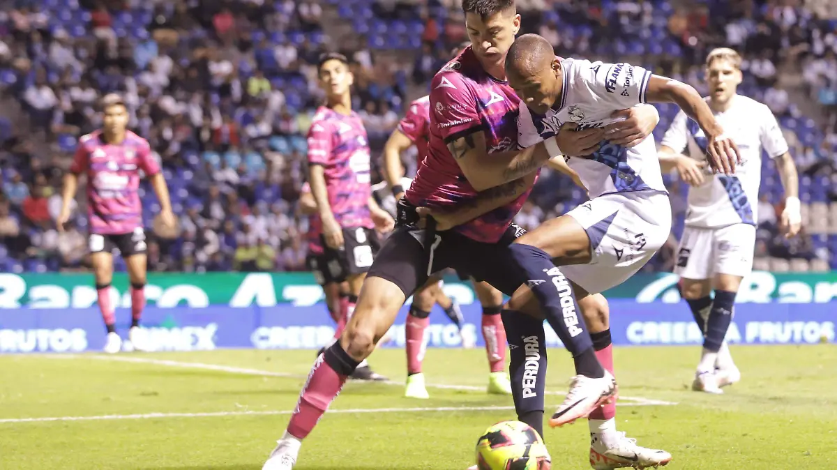 Luis Quionones