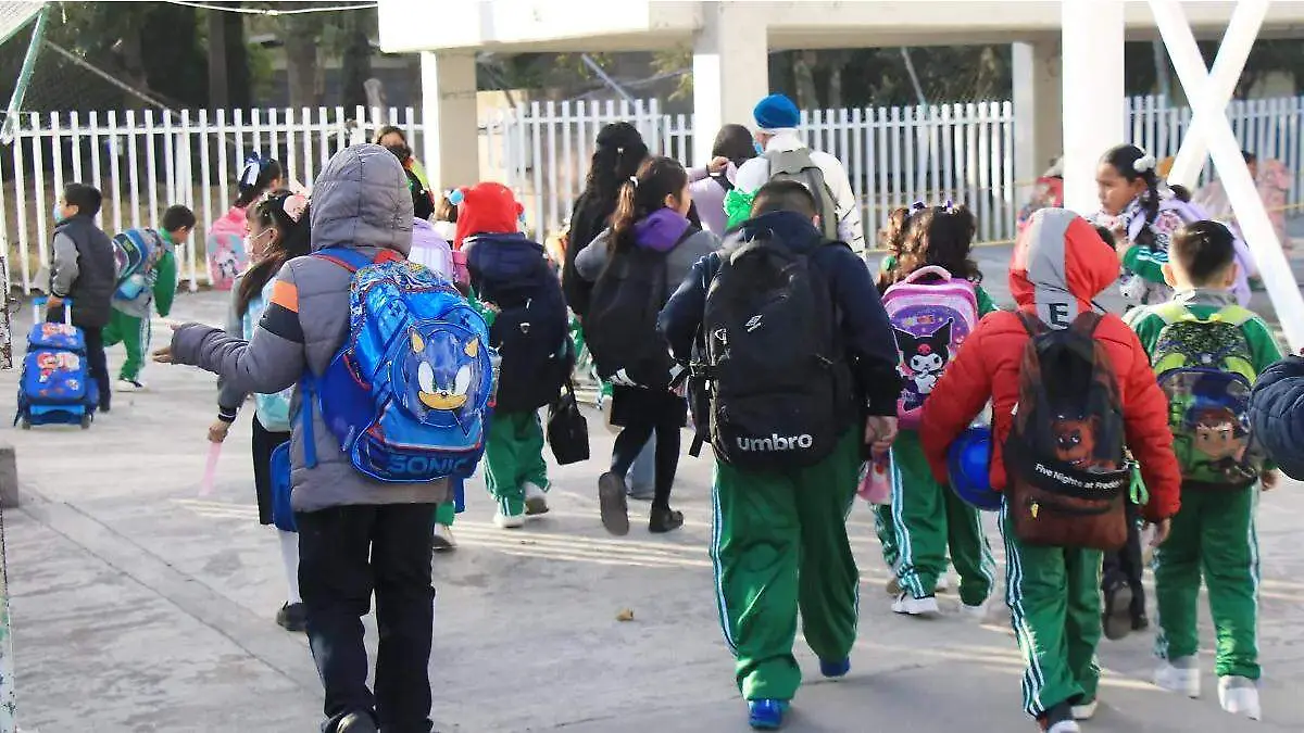 Marzo 2025 Tres fines de semana largos para estudiantes en México