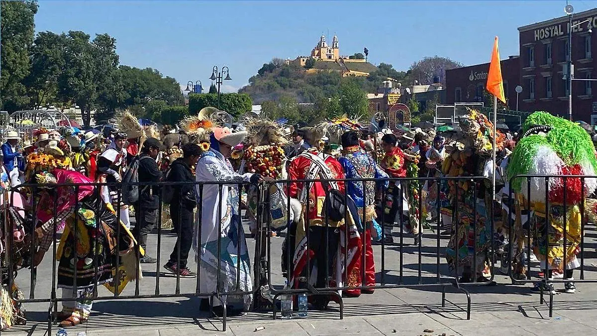 Colorido y ritmo en el carnaval de San Pedro Cholula