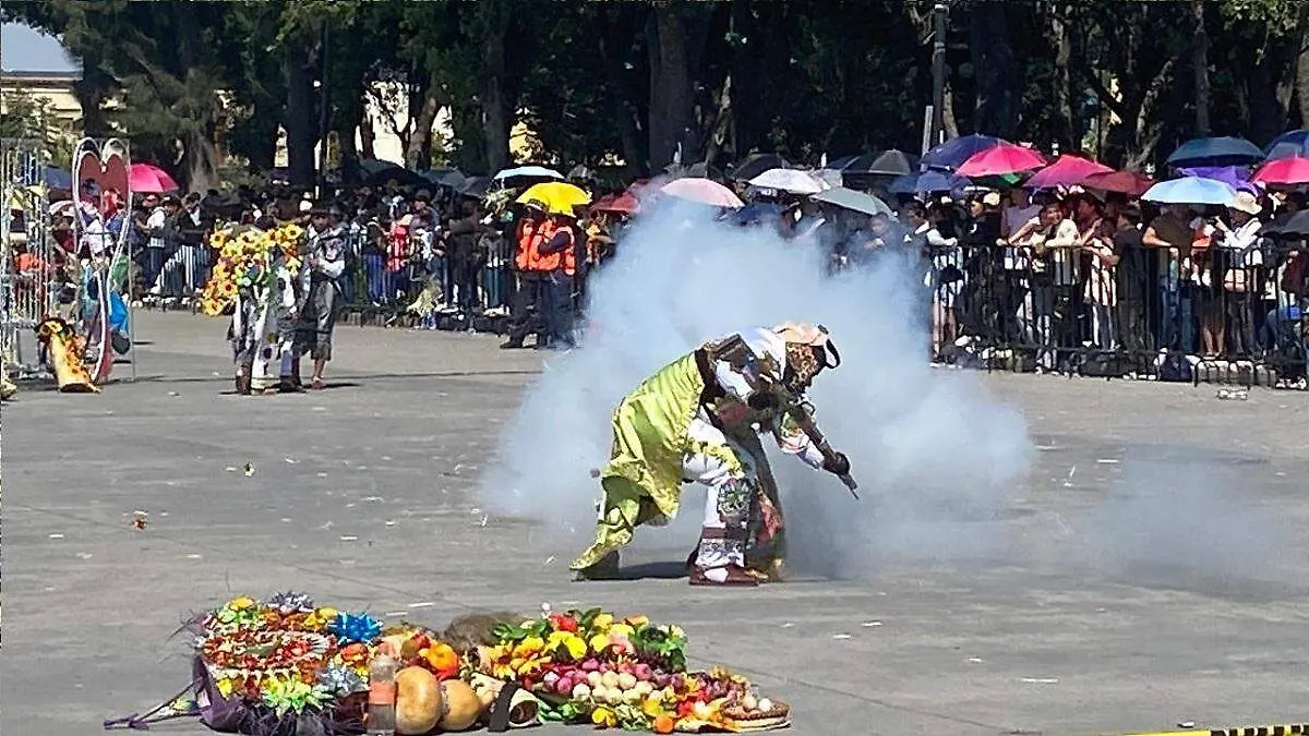 Colorido y ritmo en el carnaval de San Pedro Cholula