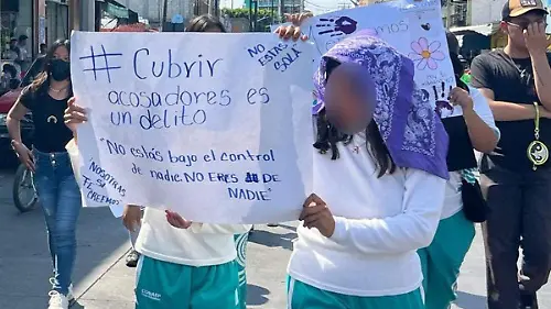 Alto al acoxo, exigen alumnas del cobaep 12 de Izúcar 