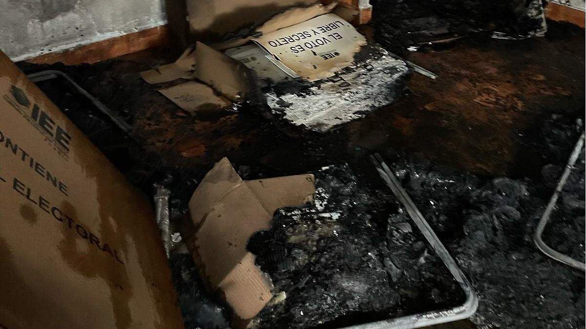 Renuncia presidente del Consejo electoral de Chignahuapan tras ataque con Molotov - El Sol de Puebla | Noticias Locales, Policiacas, sobre México, Puebla y el Mundo