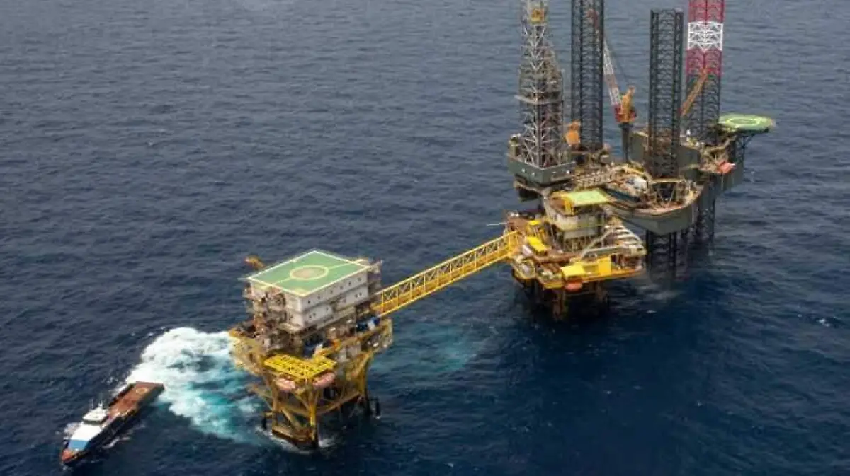 plataforma petrolera semisumergible de Pemex