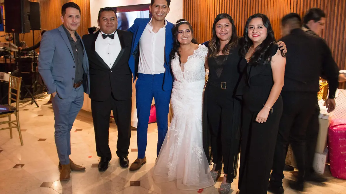 Ivan, Manuel, Eduardo, Rocio,Claudia y Alejandra