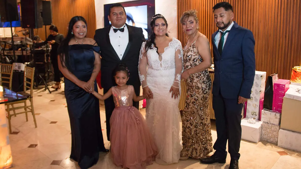 Magali ,Manuel, Rocio, Carmen, Fernando y Dania