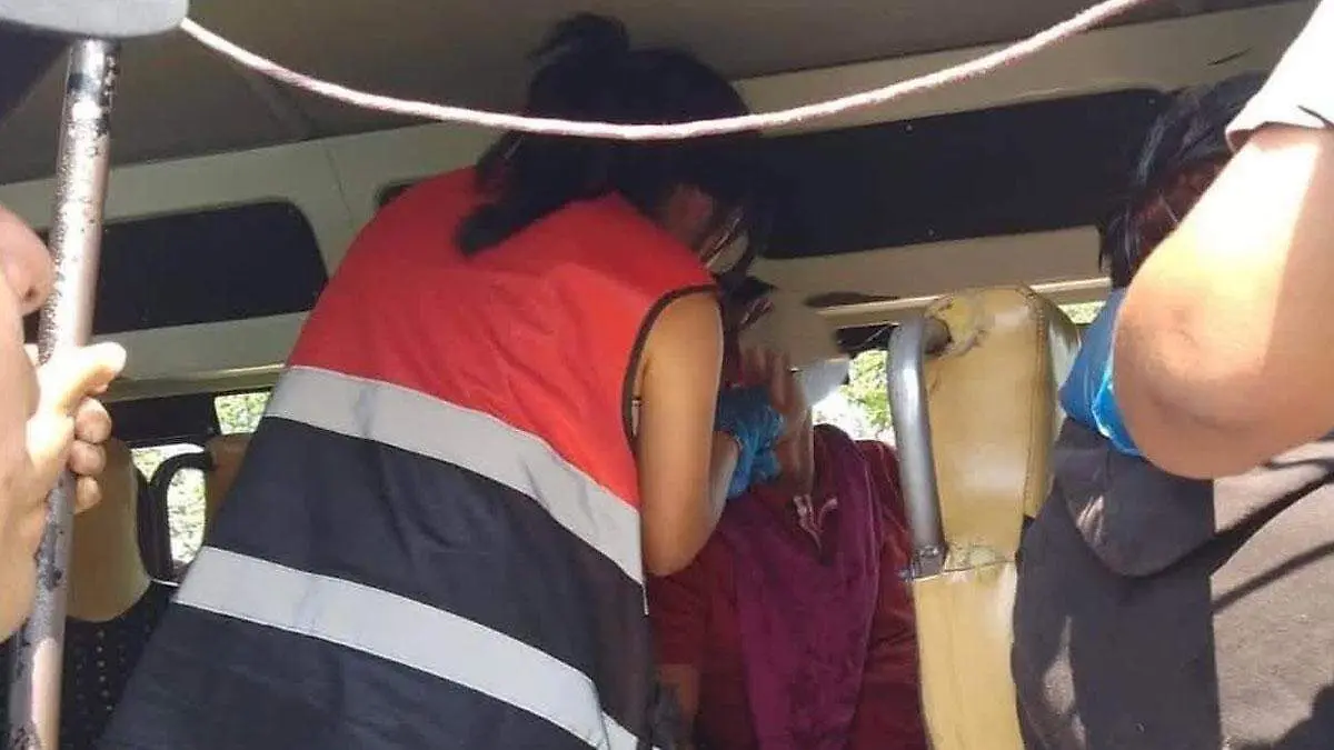 Asaltan una combi de la ruta chiconcuautla - Huauchimnango 