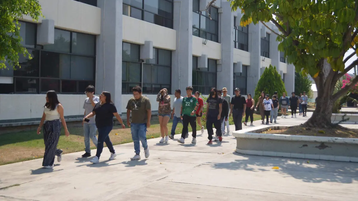 La Universidad Tecnológica de Izúcar realizó un simulacro de ataque armado