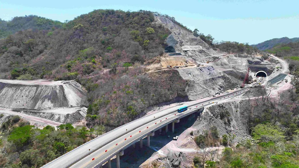 La nueva carretera CRMO subsegmento B Tramo Compostela-Las Varas se ha consolidado como una obra clave
