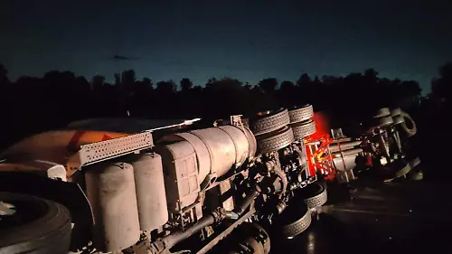 El accidente de una pipa en la autopista México-Puebla provoca caos a la altura de San Martín Texmelucan