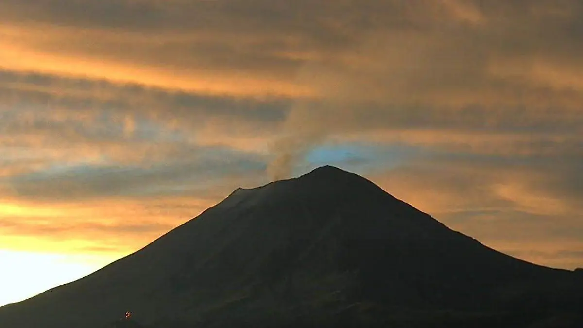 el sitio Webcams de México compartió la mañana de este sábado una fotografía del volcán Popocatépetl