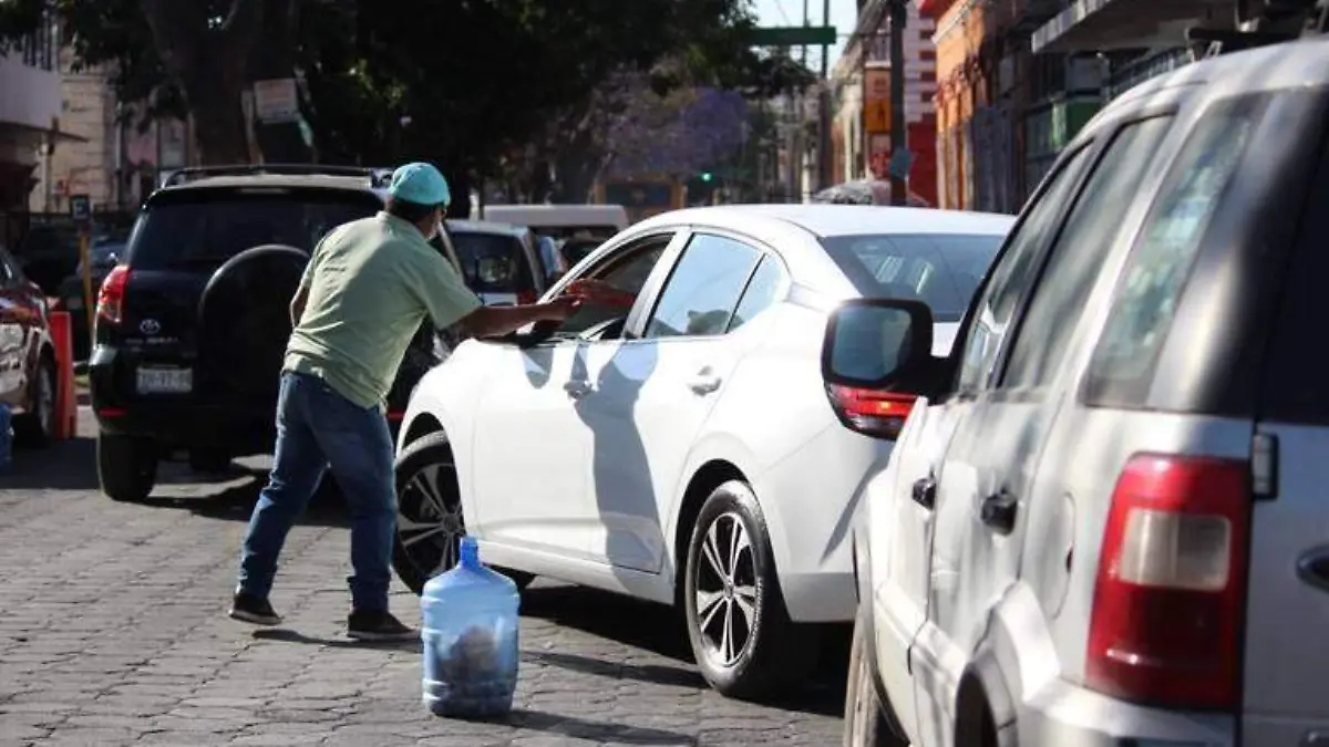 Franeleros lucran con las calles los fines de semana, reforzarán operativos