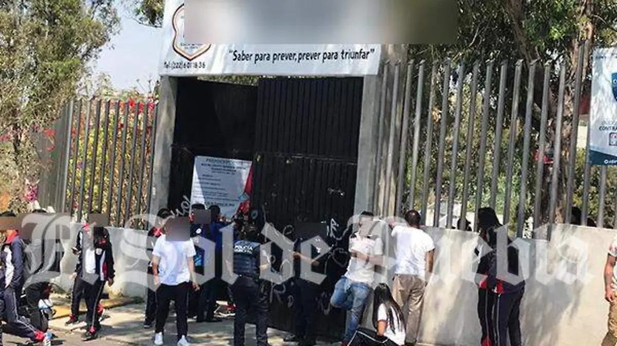 Asalto escuela
