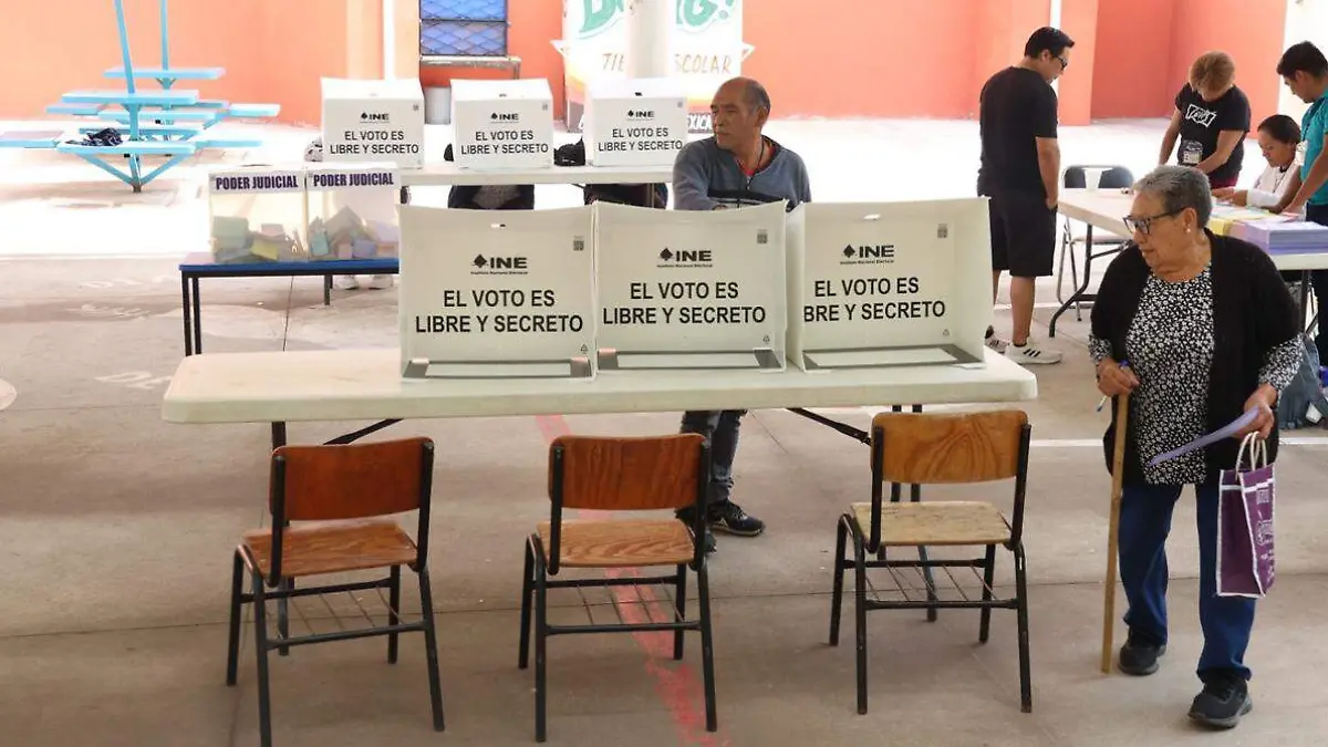 poblanos tardan hasta 15 minutos en votar