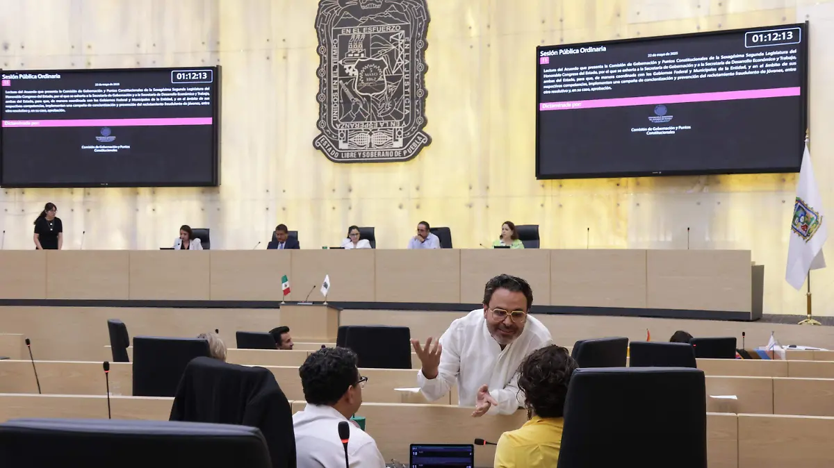sesion del Congreso del Estado-1