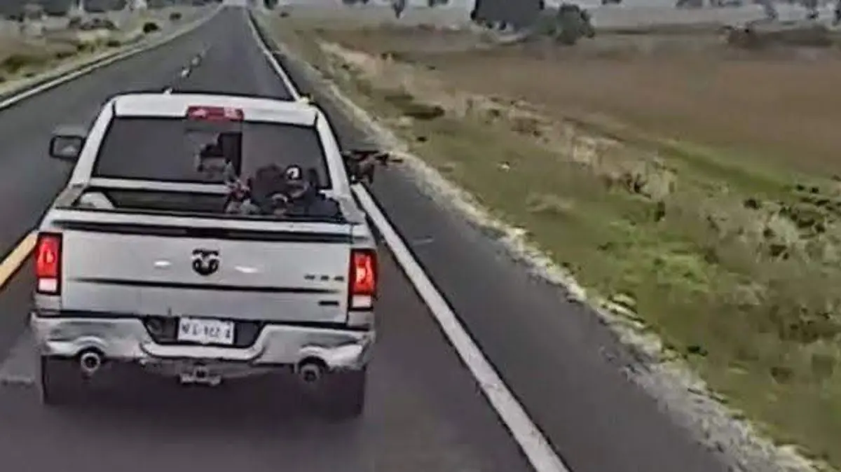 Un intento de asalto a un operador de carga pesada se registró en la carretera federal Azumbilla-El Seco