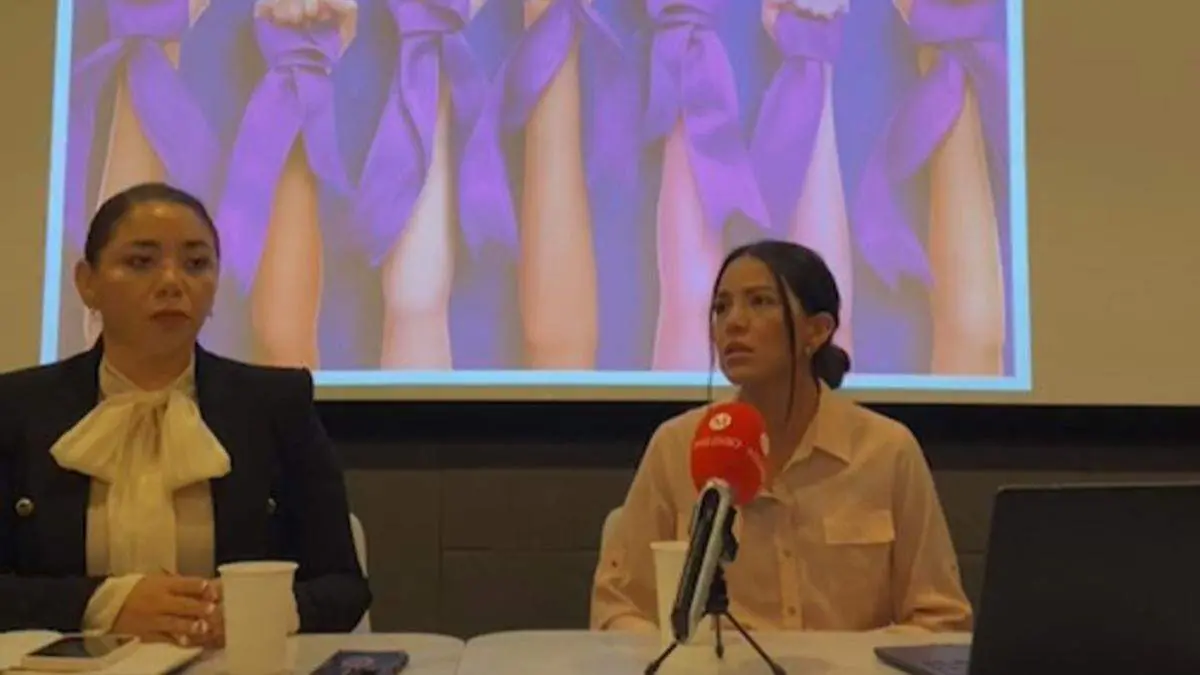 La nutrióloga September Vélez ofreció una conferencia de prensa