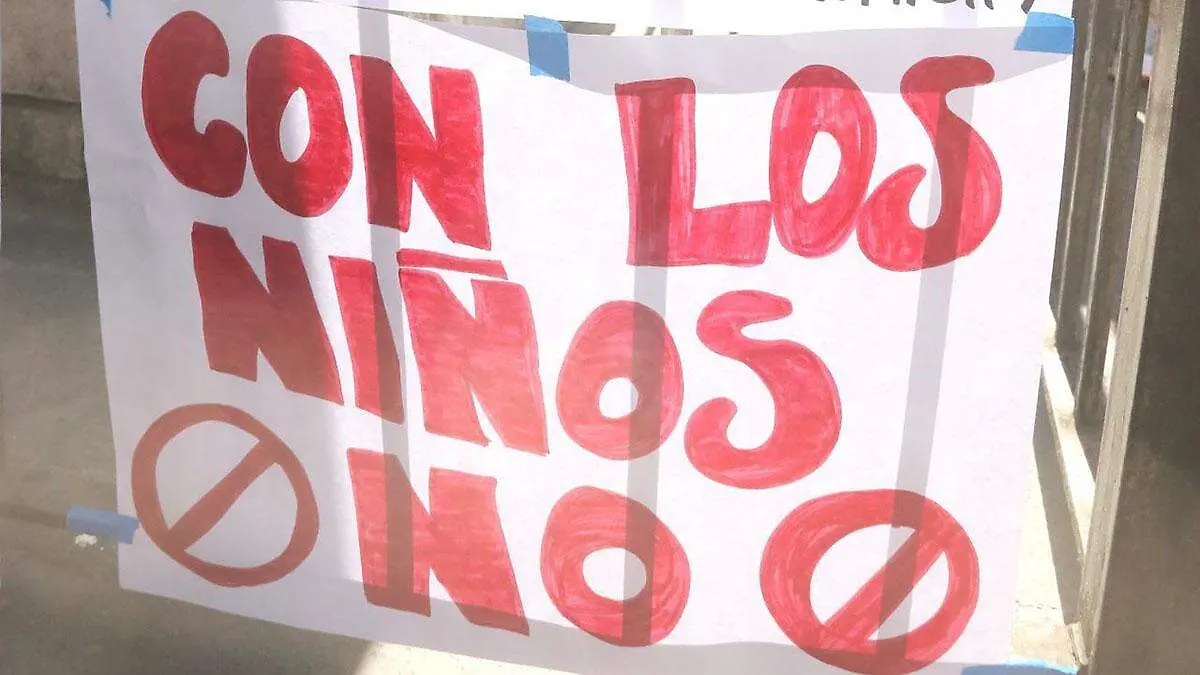 Señaló públicamente a la jueza de lo familiar Génesis Stephani Sánchez Hernández por supuestos actos de revictimización