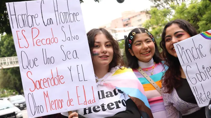 Marcha del orgullo LGBTTT+ organizado por APPS.