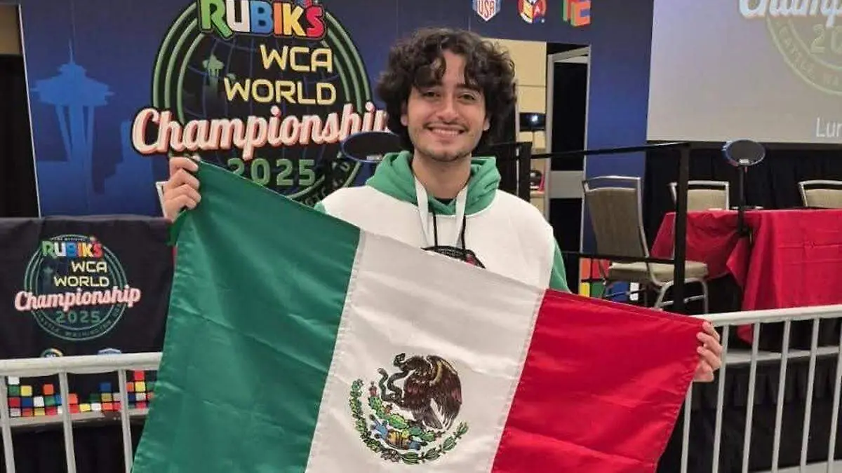 Alejandro Daniel Salceda Corvera, estudiante de licenciatura en ingeniería industrial de la BUAP