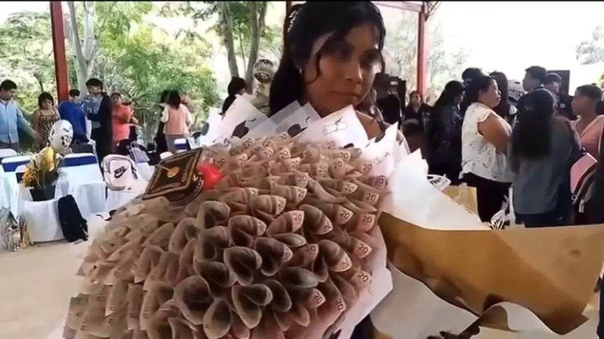 joven de texpeco recibe 