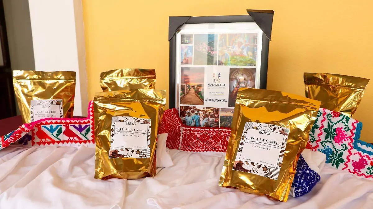 Huehuetla se prepara para una celebración que une fe, raíces y alegría popular