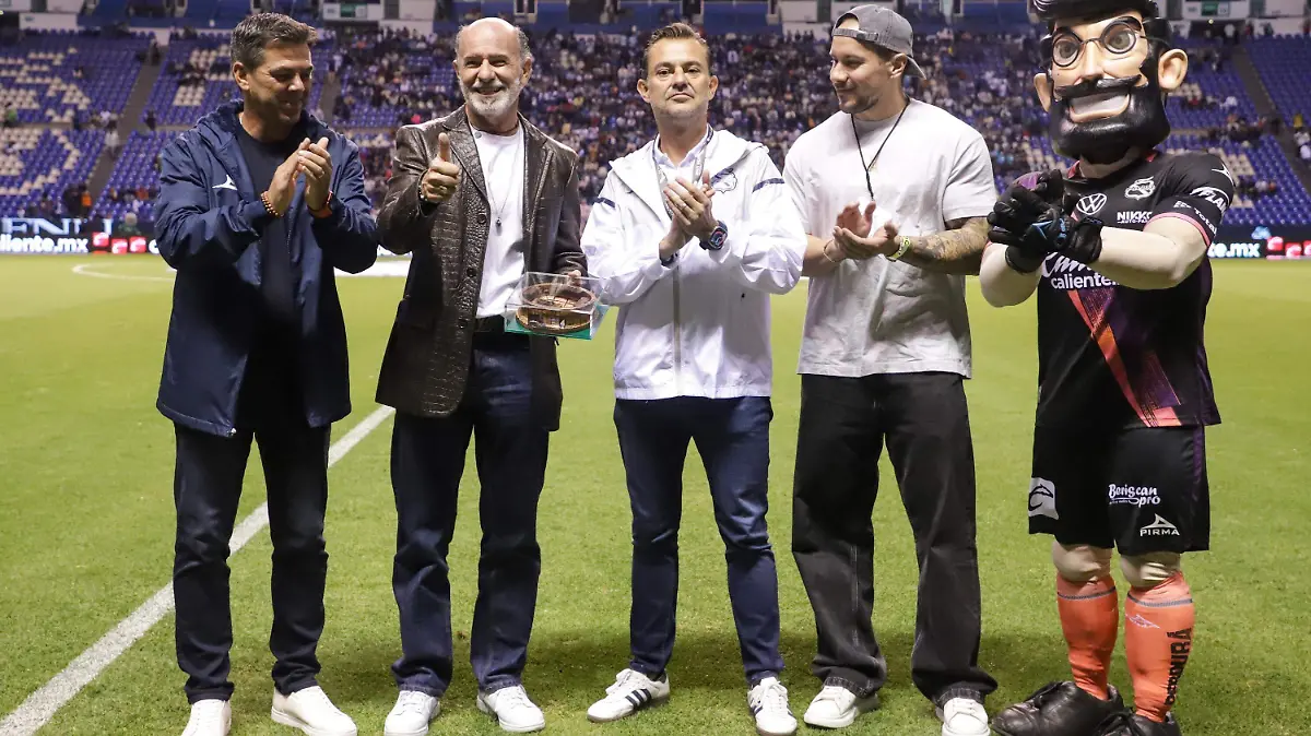 ruiz esparza homenaje