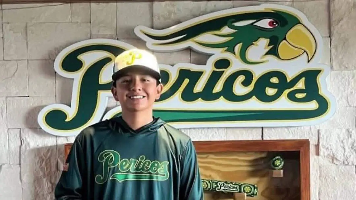 Hugo Meléndez firmó con el equipo profesional de béisbol Pericos de Puebla