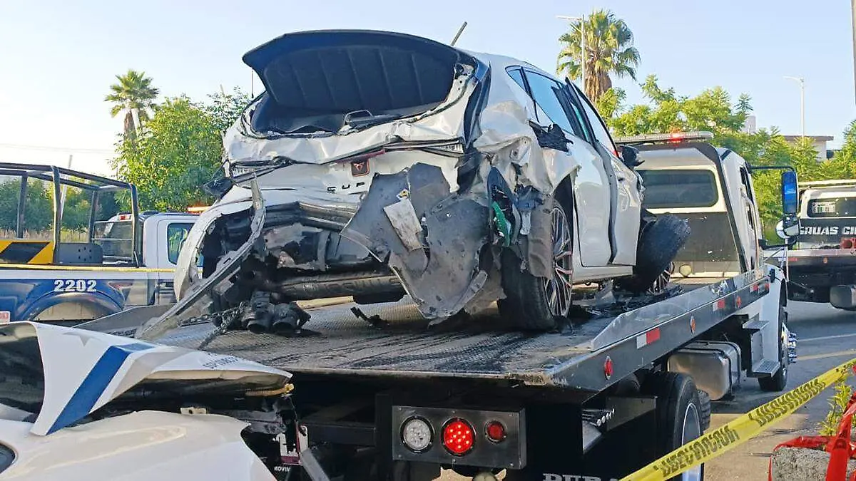 Un joven que presuntamente conducía en estado de ebriedad es quien presuntamente ocasionó un choque múltiple en la Vía Atlixcáyotl